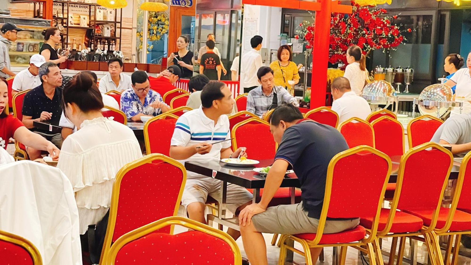 Binh An Nhien Hotel Duong Thanh Buitenkant foto