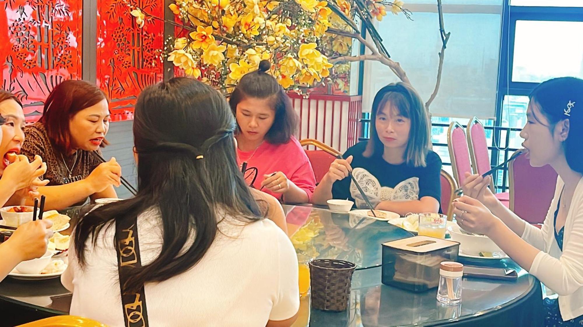 Binh An Nhien Hotel Duong Thanh Buitenkant foto